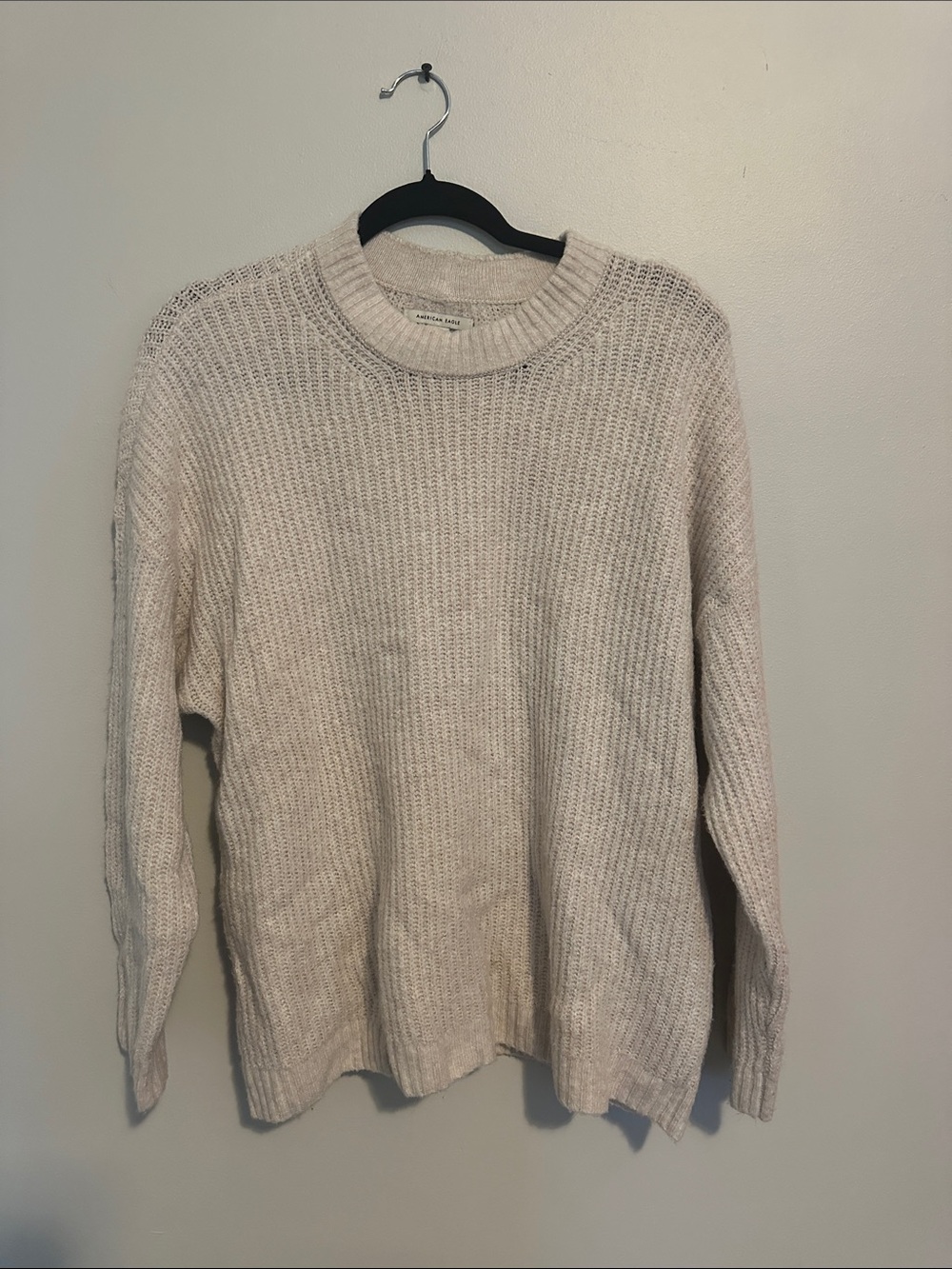 American Eagle Outfitters Light Cream Crewneck Sweater